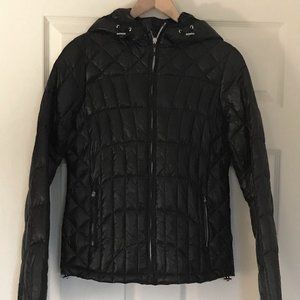 STEVE MADDEN Woman's Puffer Hooded Jacket in black Size M